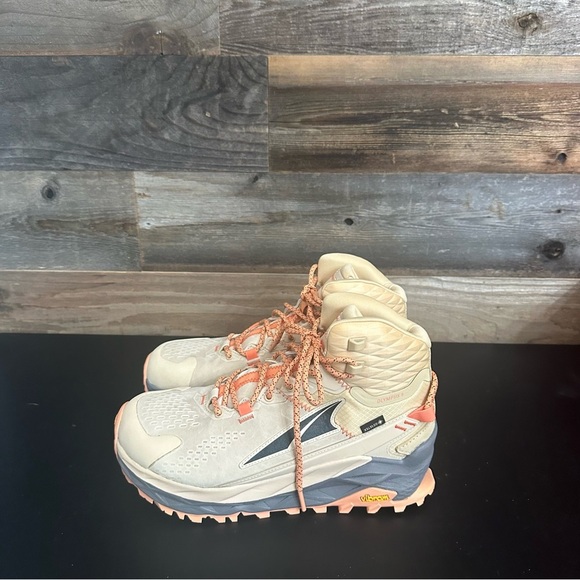 Altra Olympus 5 Hike Mid GTX GoreTex Sand Vibram Sol Hiking Boot Women Size 9 - Picture 2 of 8